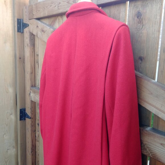 Elegant Red Women's Coat - Picture 4 of 16